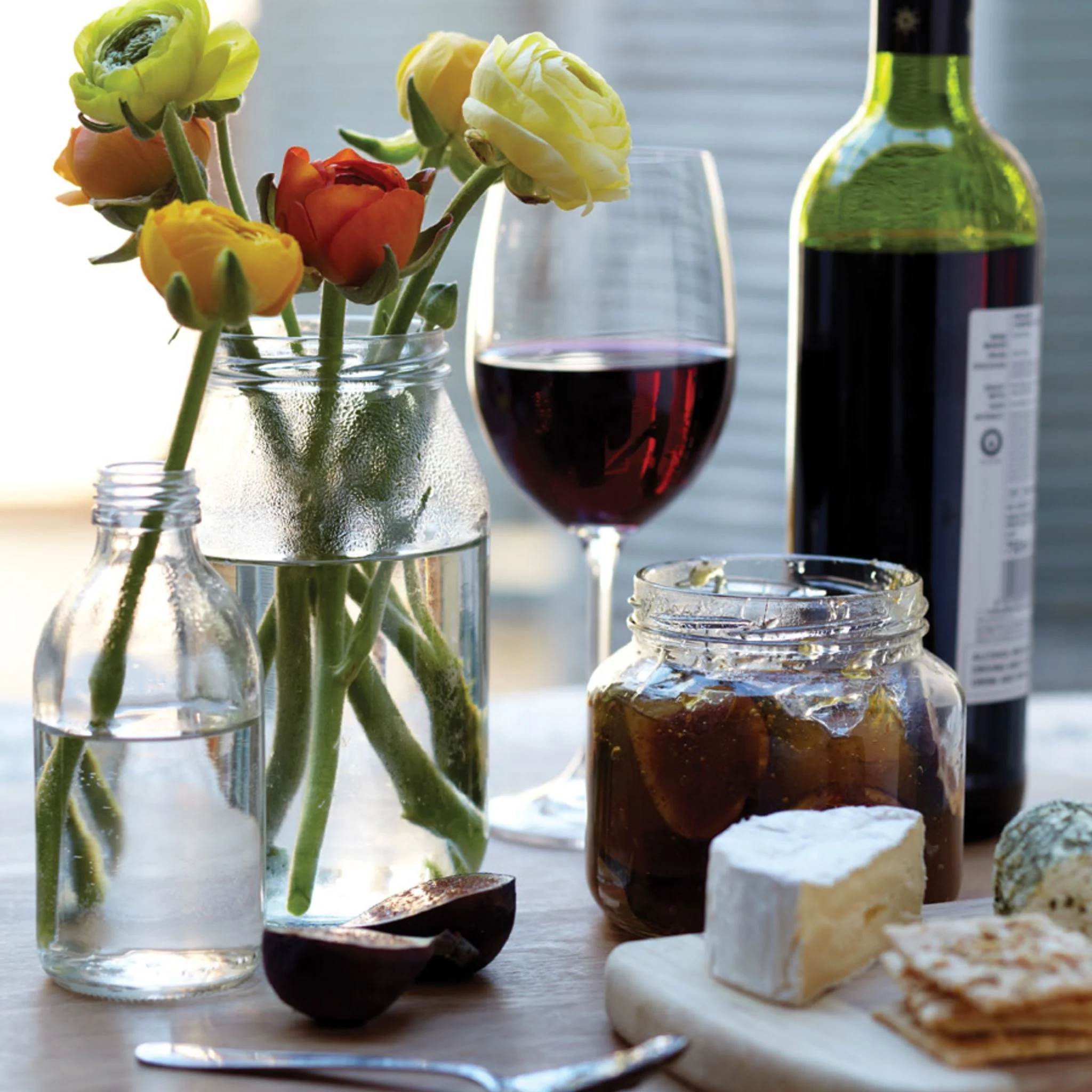 Consol Glass Farrago Jar 750ml with Gold lid - Image 4